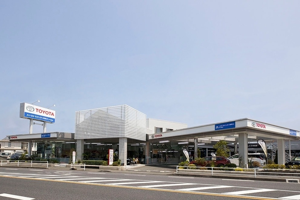 茅ヶ崎西店(旧:トヨタカローラ横浜茅ヶ崎店)